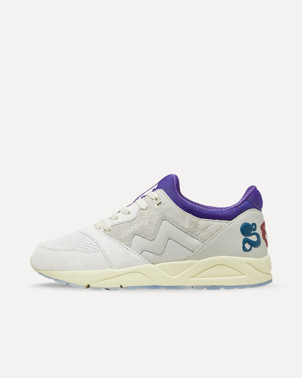 Karhu x Spectrum x EGS Aria 95 „Three Letters“ Silver Birch / Spectrum Blue F803124 sneaker