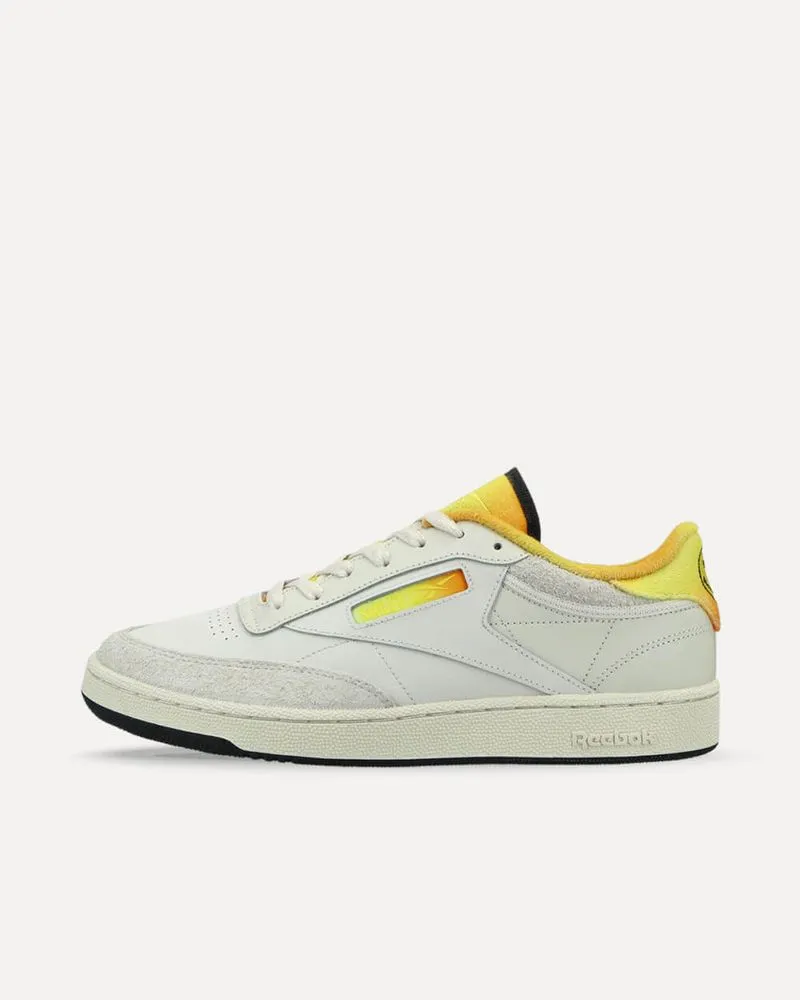 Reebok Club C 85 „Smiley“ beige / yellow / gold GV9492 sneaker