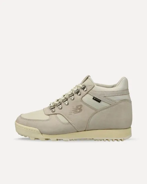 New Balance Rainier Gore-Tex Turtledove / Dawn Glow URAINXAN sneaker