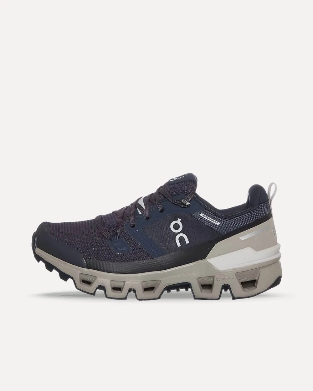 On Cloudwander Waterproof Navy / Desert 7398572 sneaker
