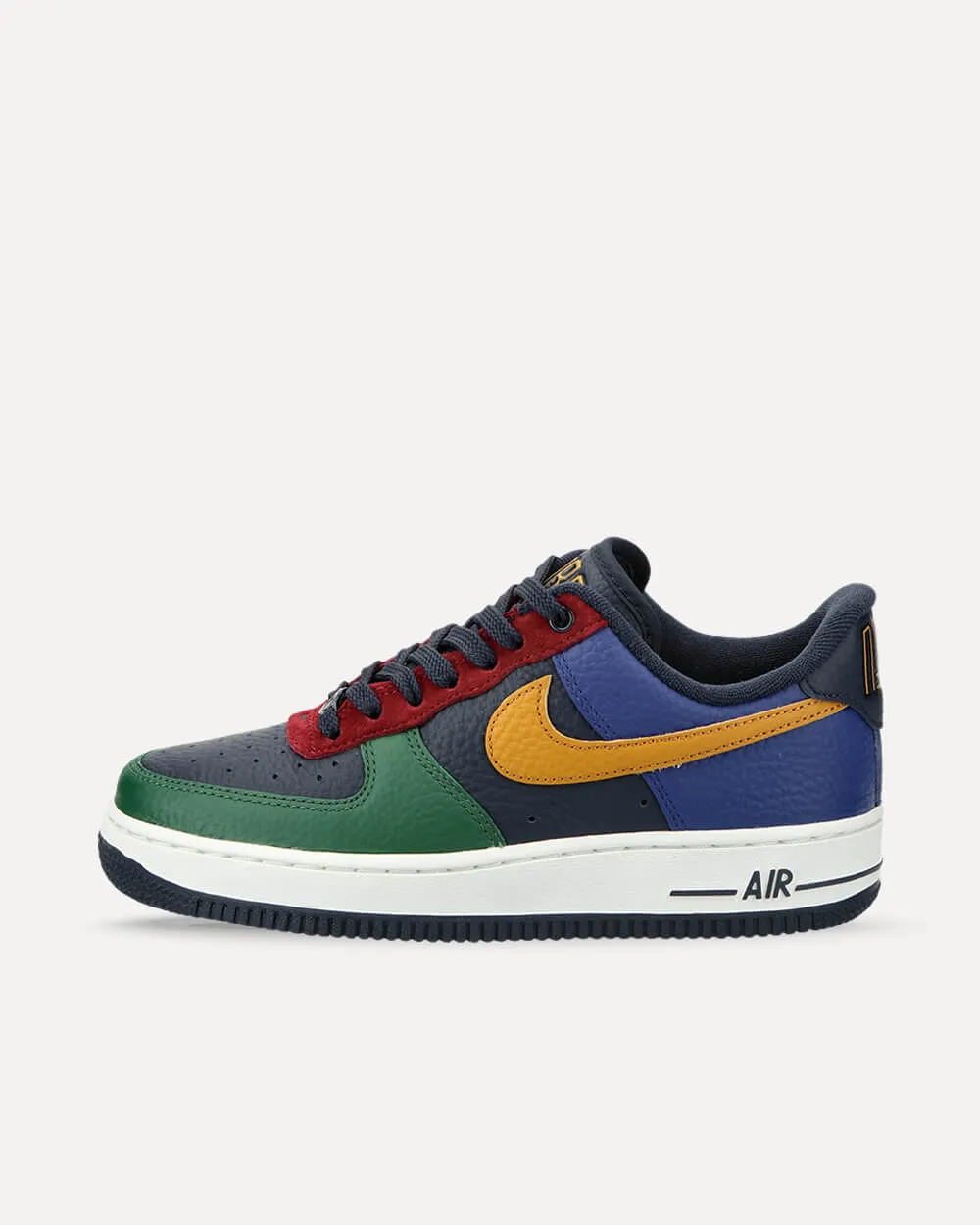 Nike Air Force 1 ’07 LX gorge green / gold suede / obsidian DR0148-300 sneaker