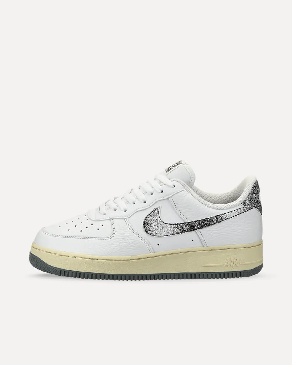 Nike Air Force 1 ’07 LX Classics „50 Years of Hip-Hop“ WHITE/SMOKE GREY-BEACH-WHITE DV7183-100 sneaker