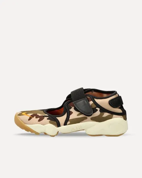 Nike Air Rift „Camo“ HEMP/VIVID ORANGE-BLACK-OLIVE FLAK FJ5447-200 sneaker