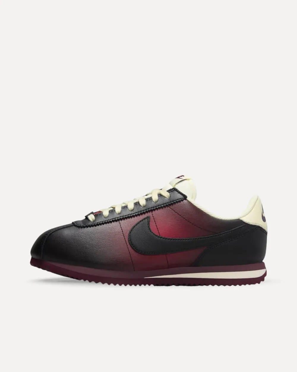 Nike Cortez „Unmuted“ Coconut Milk / Black-Fading-Red FJ4737-600 sneaker