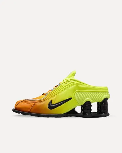 Nike x Martine Rose Shox MR4 Mule „Safety Orange“ – SNEAKER.DE