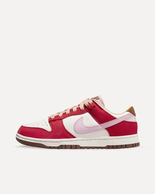 Nike Dunk Low PRM „Bacon“ Sail / Straw / Medium Brown / Sheen FB7910-600 sneaker