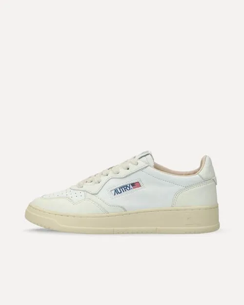 Autry Medalist Low goat / wash / white / white AULWGH01 sneaker