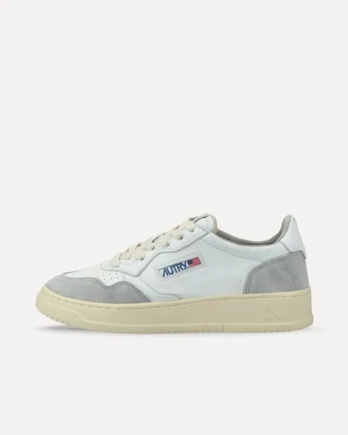 Autry Medalist Low goat / suede / white / grey AULWGS25 sneaker