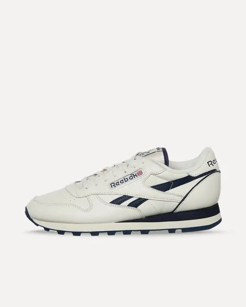 Reebok Classic Leather 1983 Vintage Vintage Chalk / Vector Navy / Alabaster 100202782 sneaker