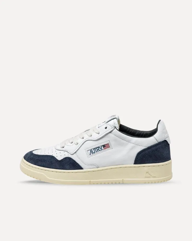 Autry Medalist Low White / Ink Blue AULMGS24 sneaker