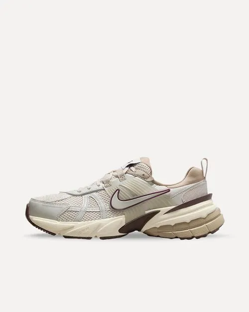 Nike V2K Run Light Orewood Brown / Light Bone / Khaki / Earth FD0736-103 sneaker