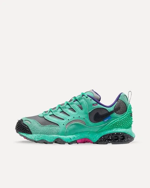 Nike x UNDEFEATED Air Terra Humara LIGHT MENTA/BLACK-IRON GREY FN7546-301 sneaker