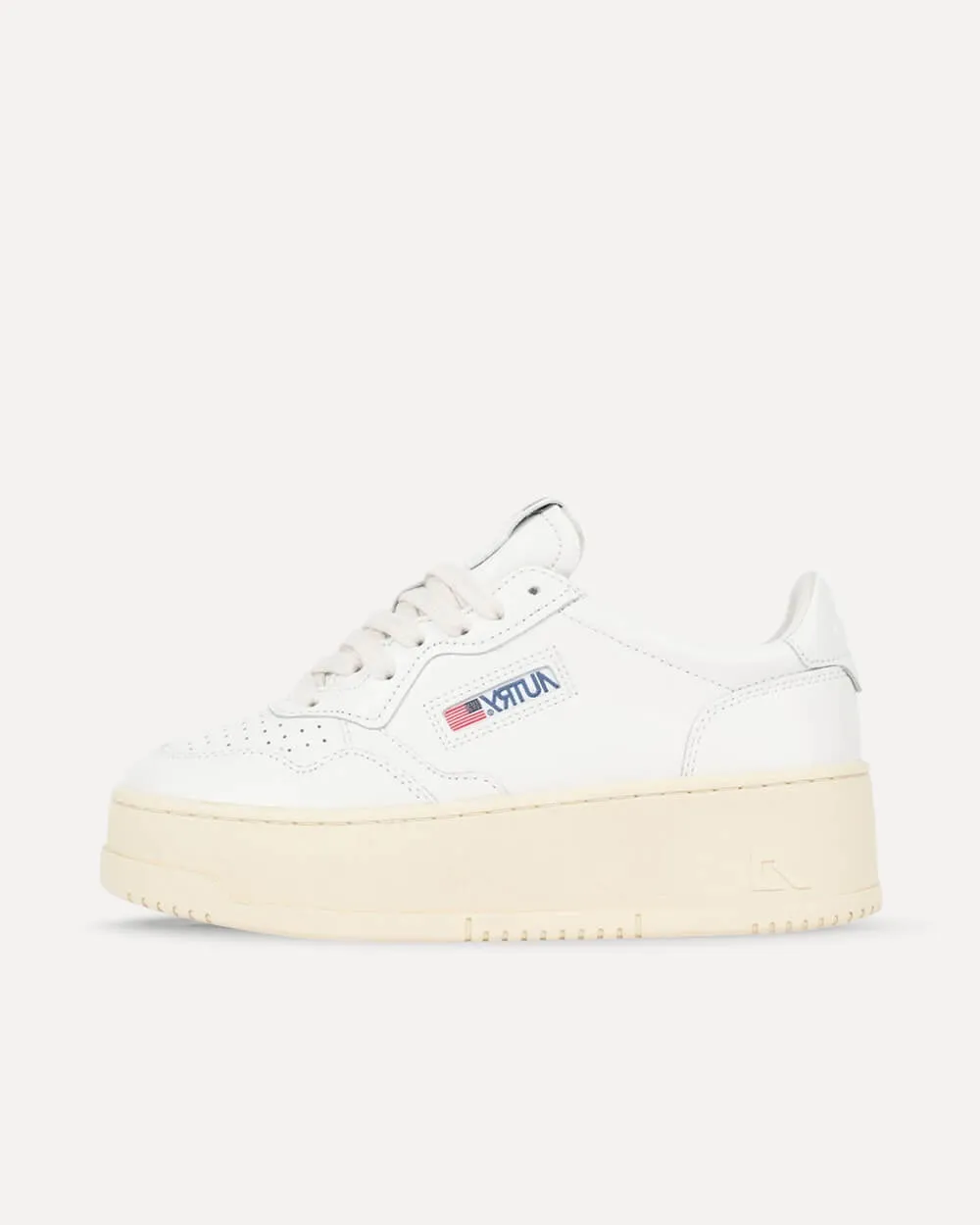 Autry Medalist Platform Low LL15 White PLTW-LL15-WHT sneaker