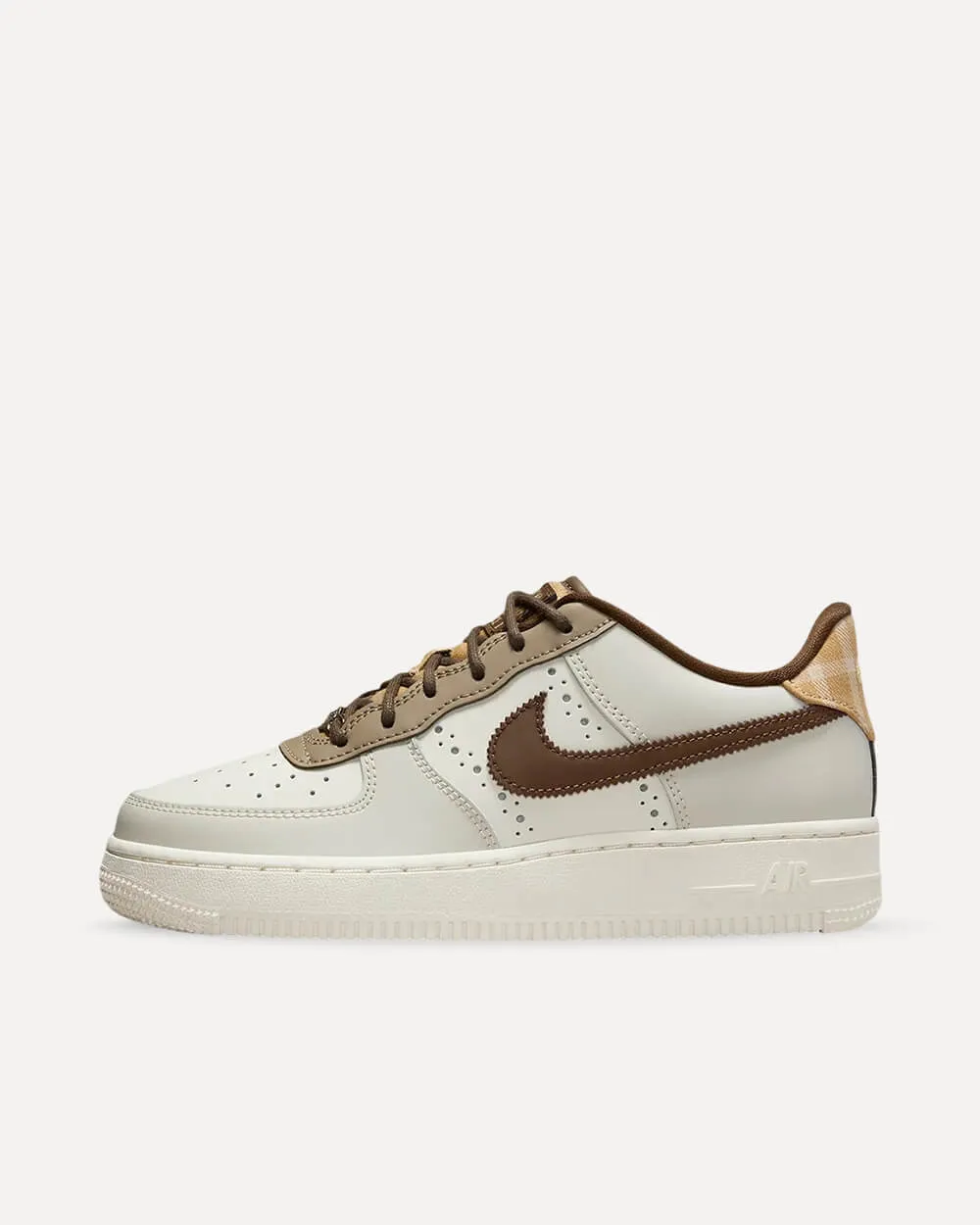 Nike Air Force 1 Low LV8 „Brogue Sail“ SAIL/SAIL/KHAKI/CACAO WOW FV3702-121 sneaker