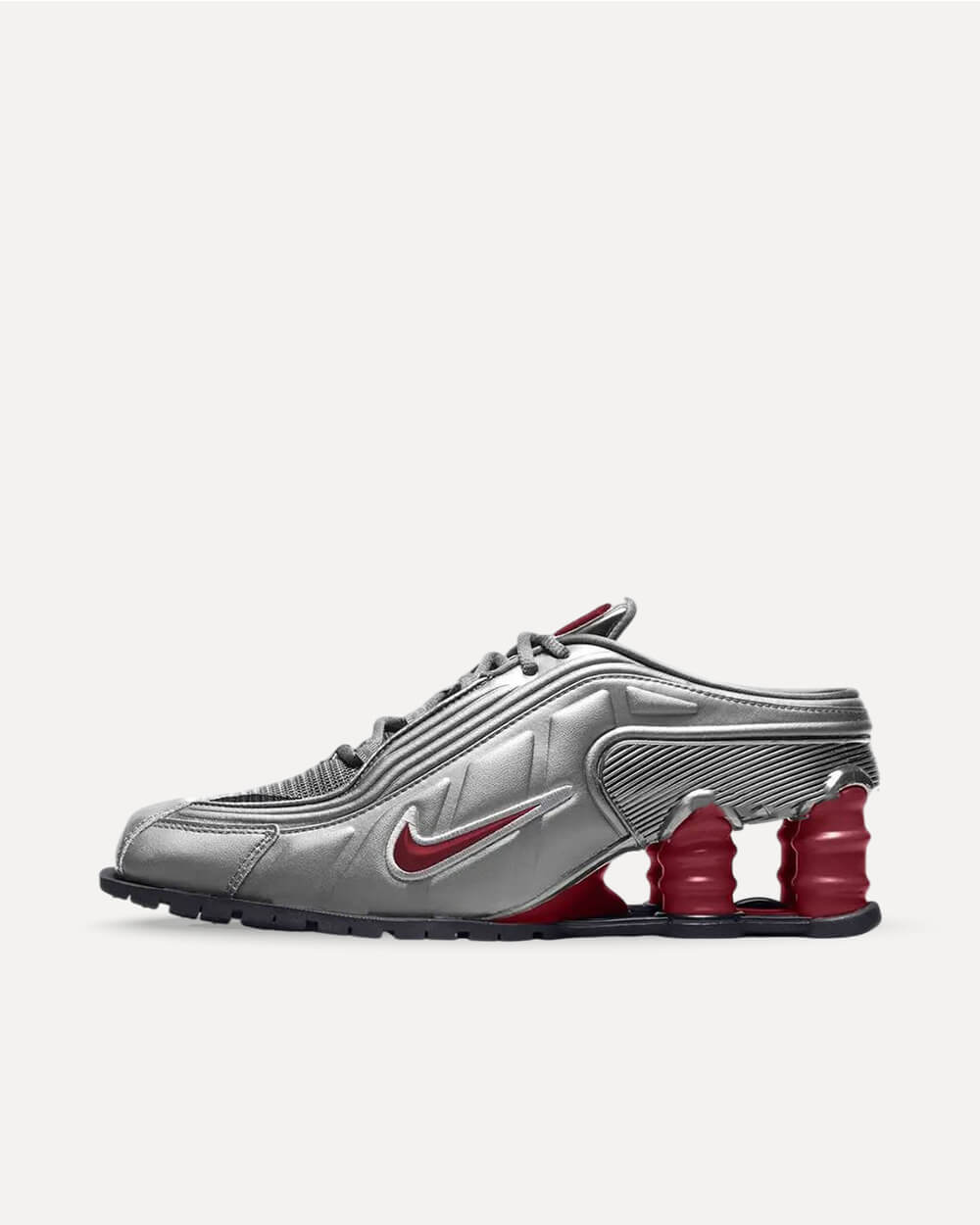 Nike x Martine Rose Shox MR4 „Metallic Platinum“ White/Varsity Red-Metallic Platinum-Dark Charcoal IM5420-100 sneaker