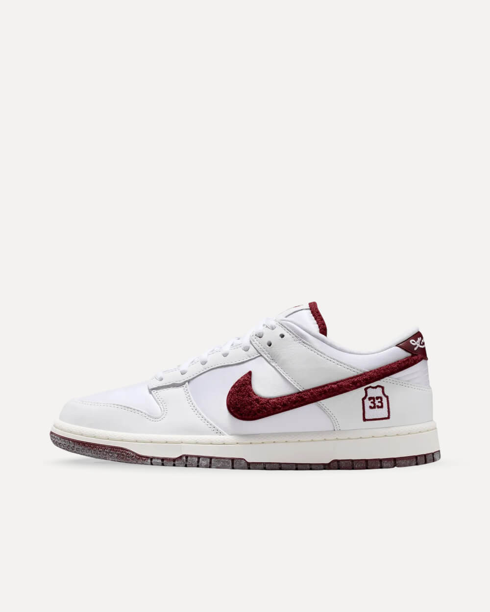 Nike x Kobe Bryant Dunk Low Protro “Lower Merion Aces Home” White/Team Red IV0263-100 sneaker