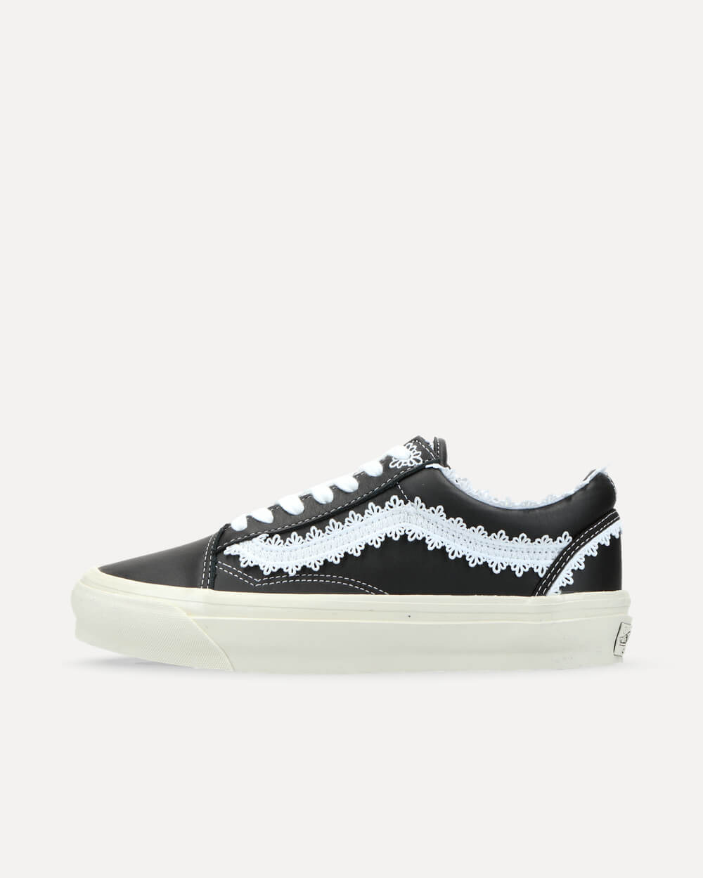 Vans LX Old Skool Coquette Black / White VN000D9VY281 sneaker